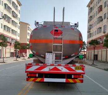 解放J6前四后八铝合金运油车