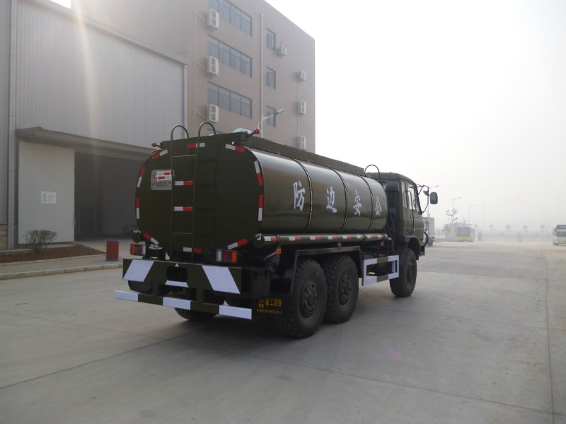  军用东风六驱油罐车、加油车