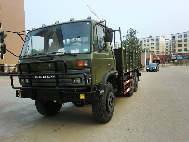 东风六驱越野车