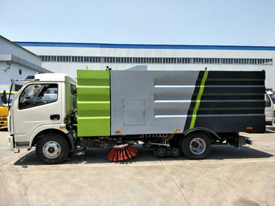 东风多利卡10立方洗扫车