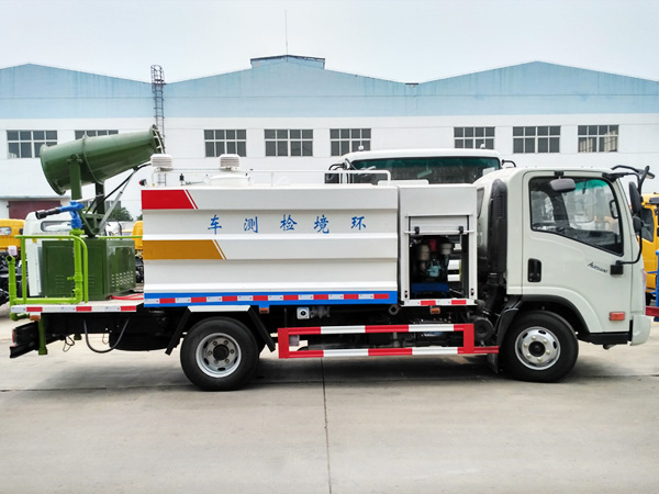 大运4立方多功能抑尘车、雾炮车