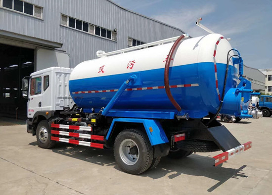 东风D9多功能吸污车