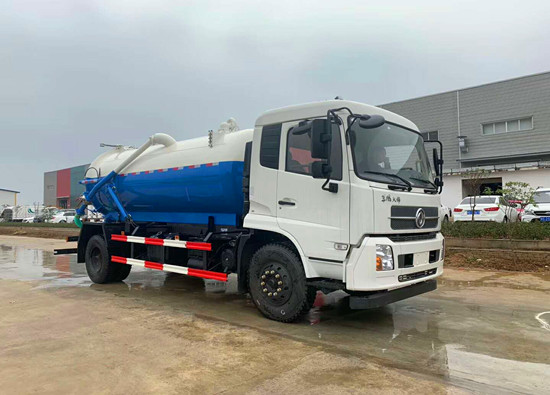 东风天锦12方吸污车